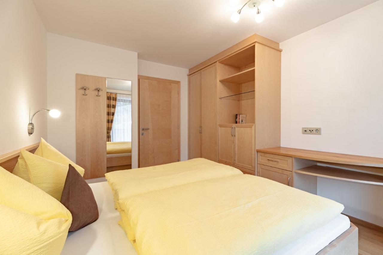 Apartments Soval Santa Cristina Val Gardena Bagian luar foto