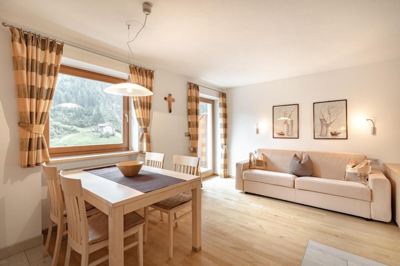 Apartments Soval Santa Cristina Val Gardena Bagian luar foto