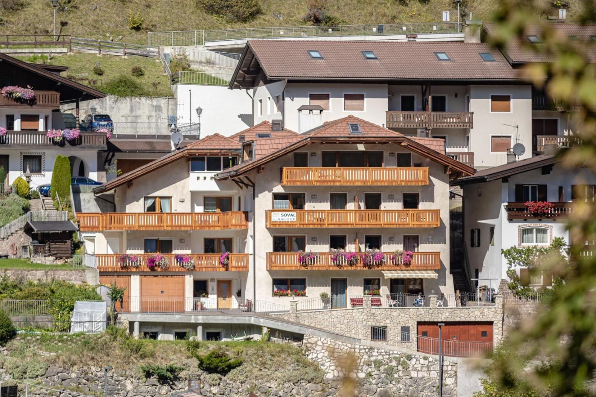 Apartments Soval Santa Cristina Val Gardena Bagian luar foto